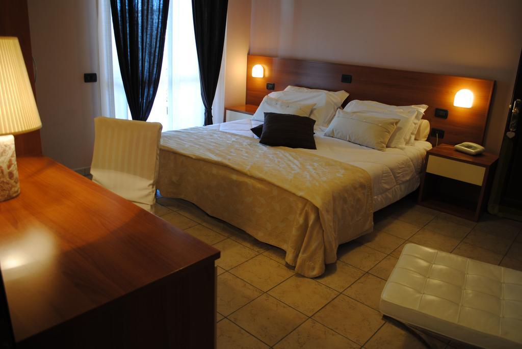 Hotel Tuscania Panoramico Toscânia Quarto foto