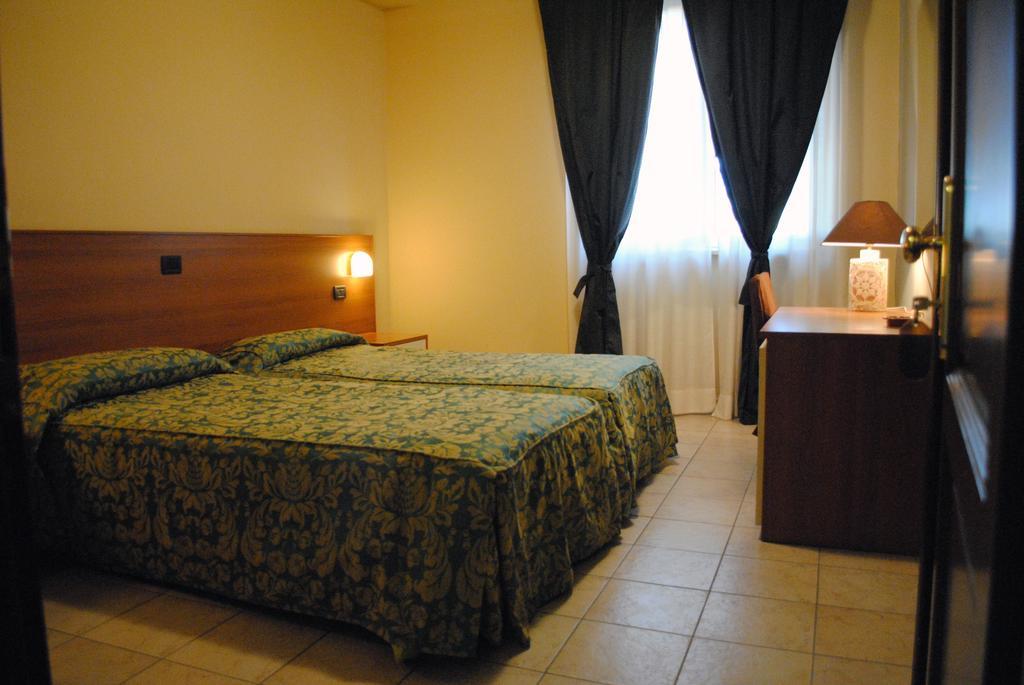 Hotel Tuscania Panoramico Toscânia Quarto foto